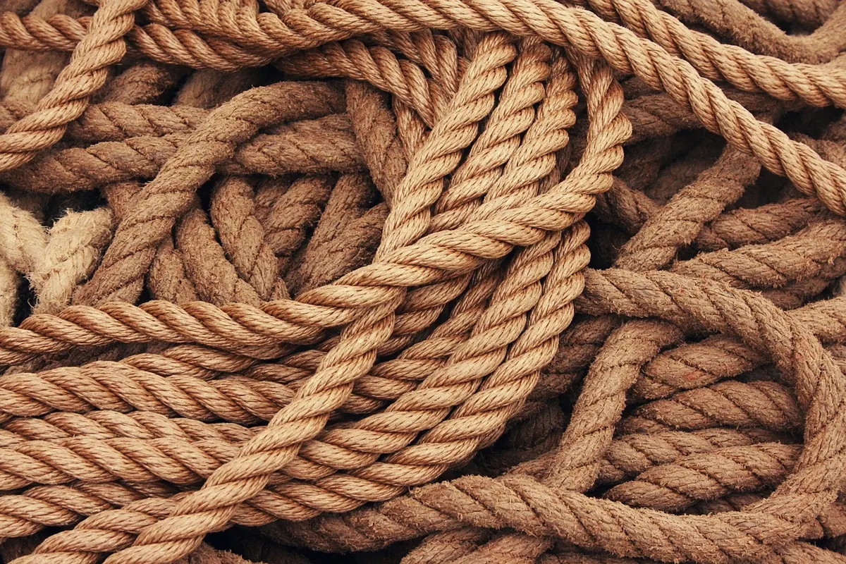 Celtic knot motifs in Britain: origins, meanings and where to see them